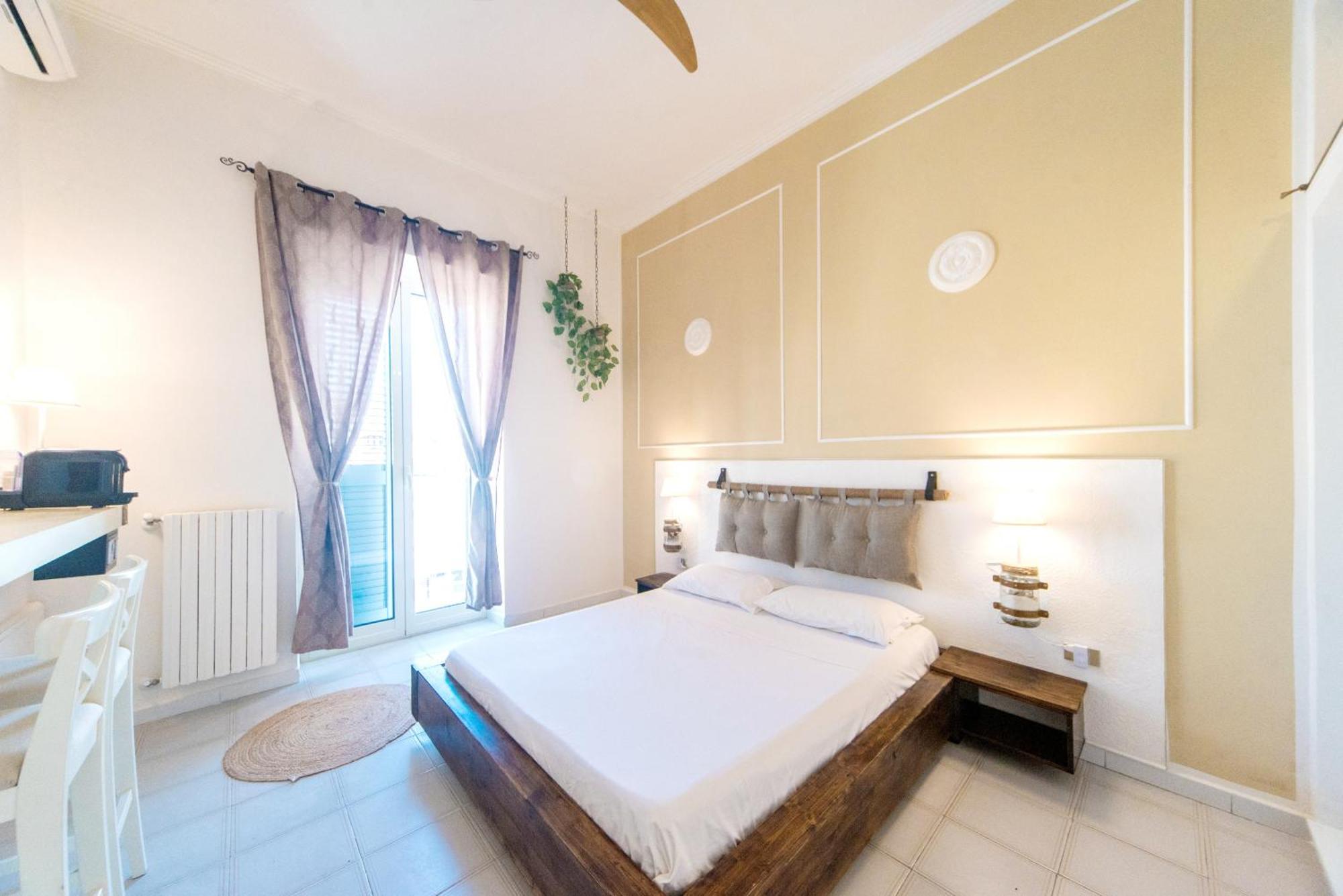 B&B Camera A Sud Maris Трани Экстерьер фото
